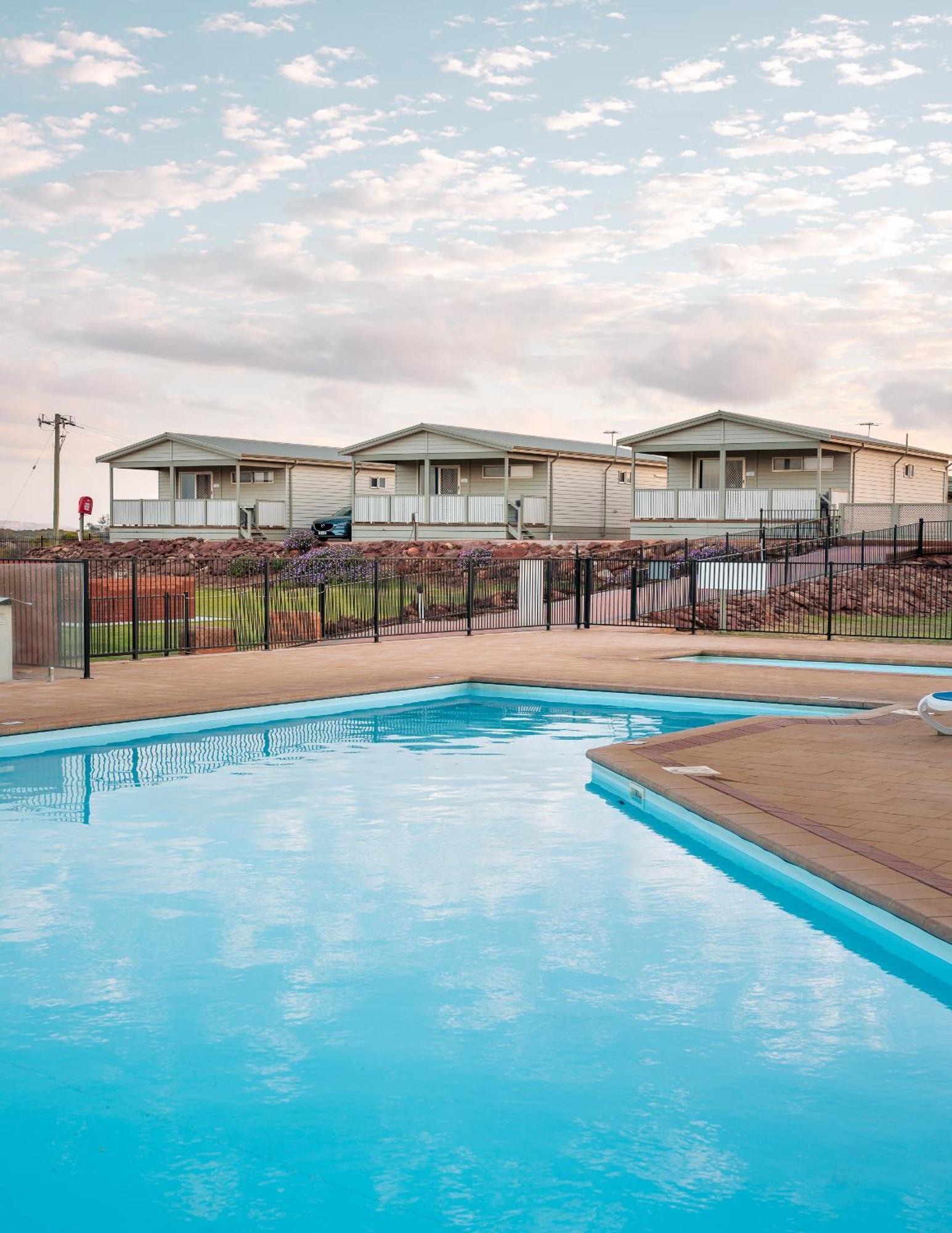 מלון Kalbarri Red Bluff Tourist Park מראה חיצוני תמונה